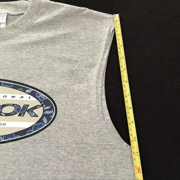 Reebok International Est 1895 Spelled Out Logo Rare Men’s Sleeveless T-shirt - Picture 4 of 12